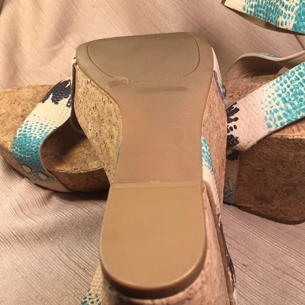 Lucky Brand NWOT cork wedge leather sandal